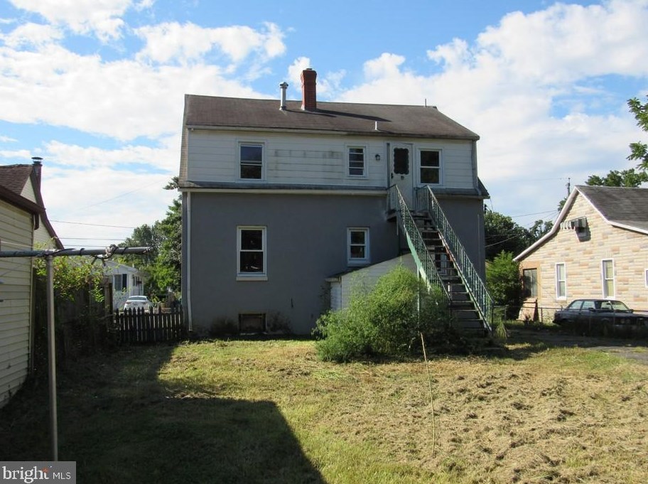 806 Silver Ave, Baltimore, MD 21221-5011