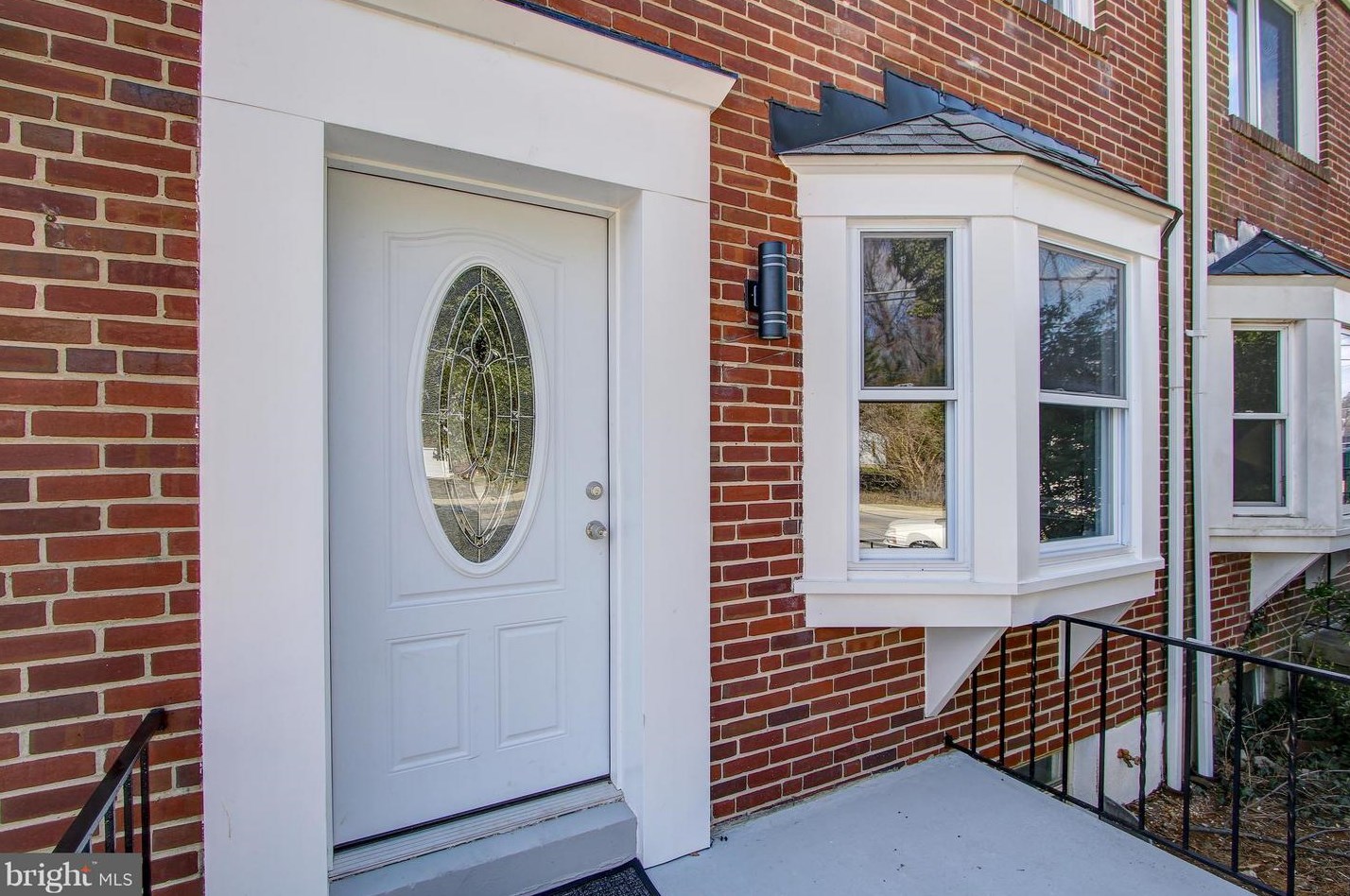 6643 Frederick Rd, Baltimore MD  21228-3530 exterior