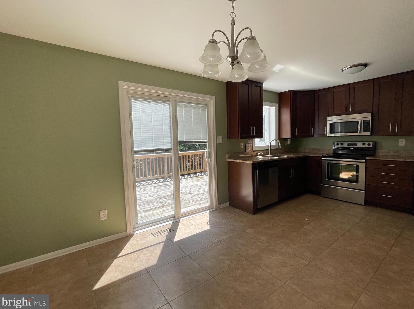 9027 Throgmorton Rd, Baltimore MD  21234-2064 exterior