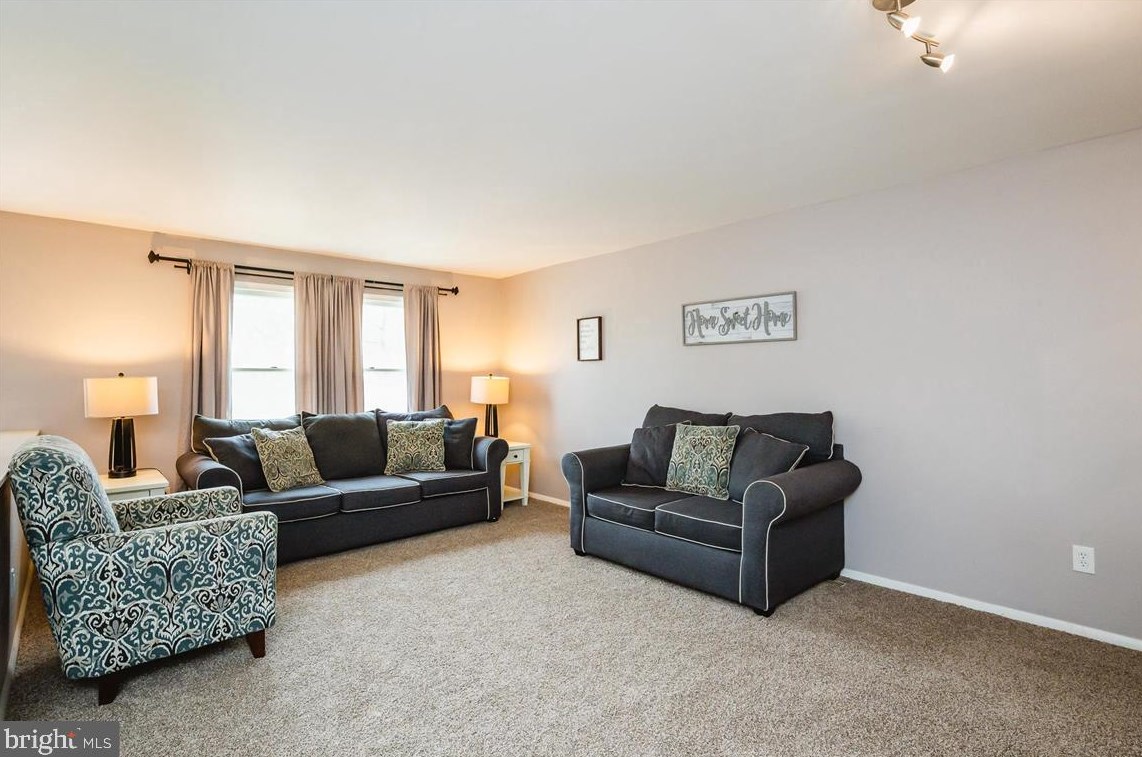 9027 Throgmorton Rd, Baltimore MD  21234-2064 exterior