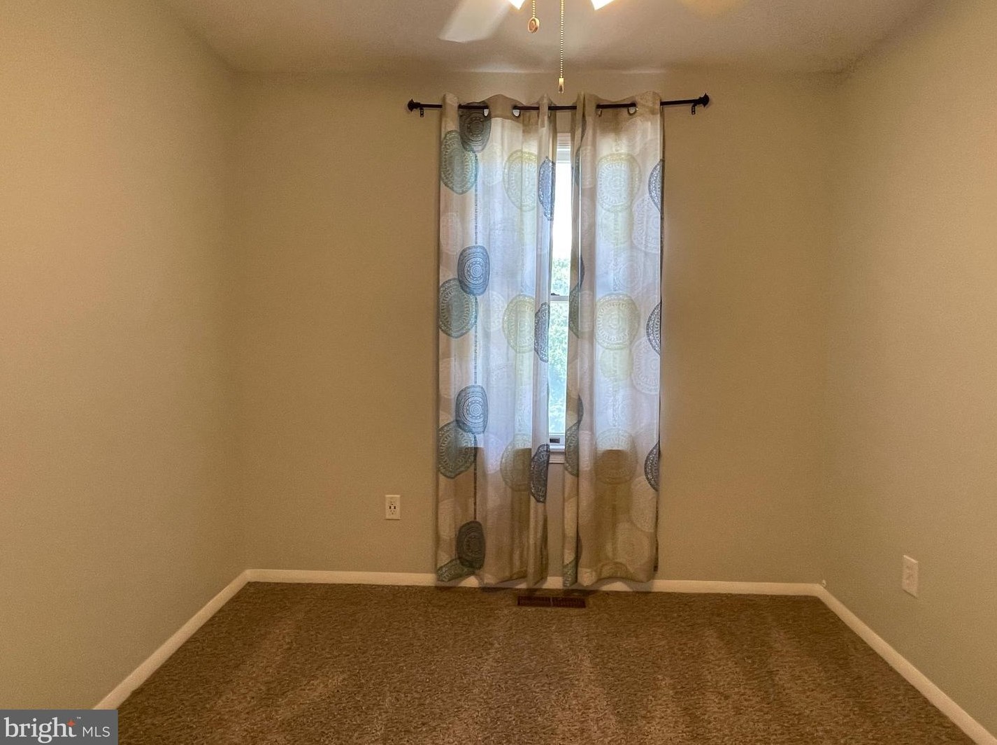 9027 Throgmorton Rd, Baltimore MD  21234-2064 exterior