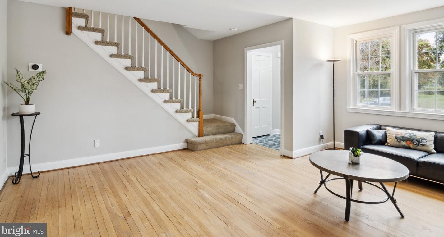 363 Whitfield Rd, Baltimore MD 21228-1809 exterior