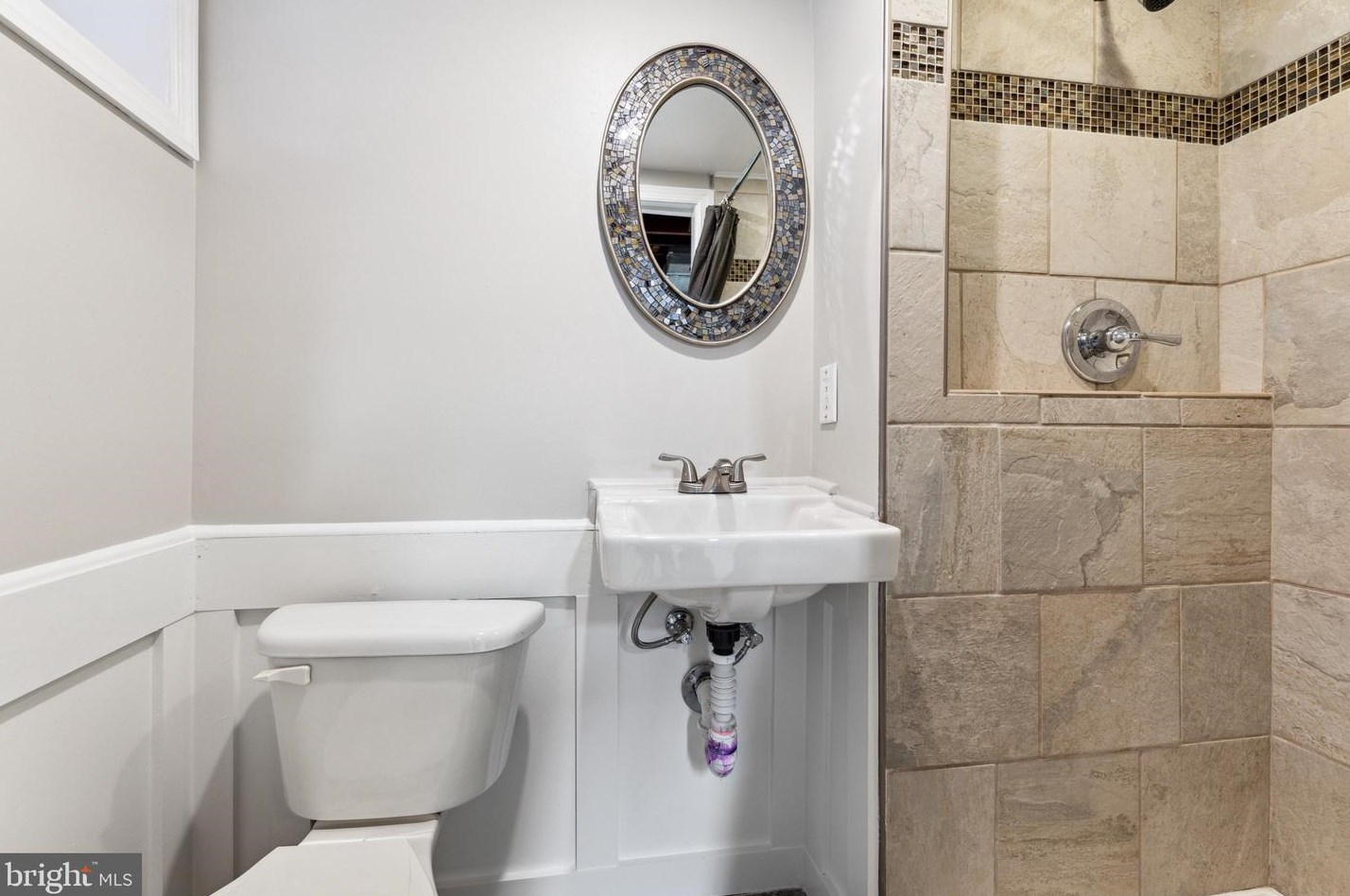 363 Whitfield Rd, Baltimore MD 21228-1809 exterior