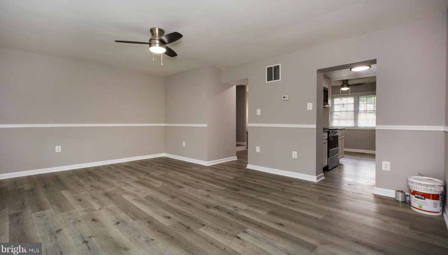 33 Sharrow Ct, Baltimore, MD 21244-2625