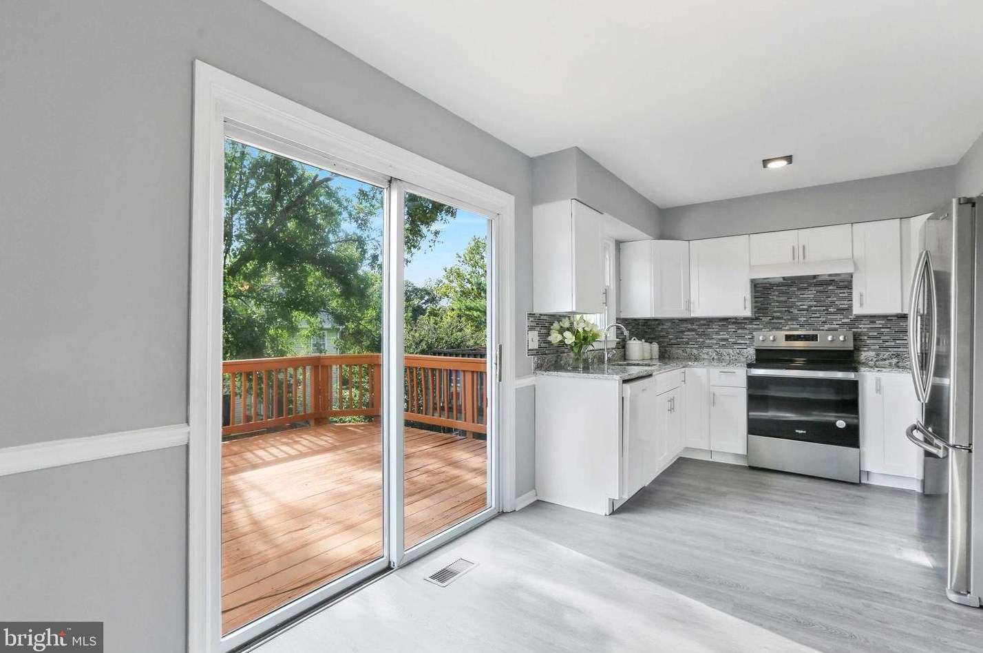 5804 Richardson Mews Sq, Baltimore MD  21227-4212 exterior