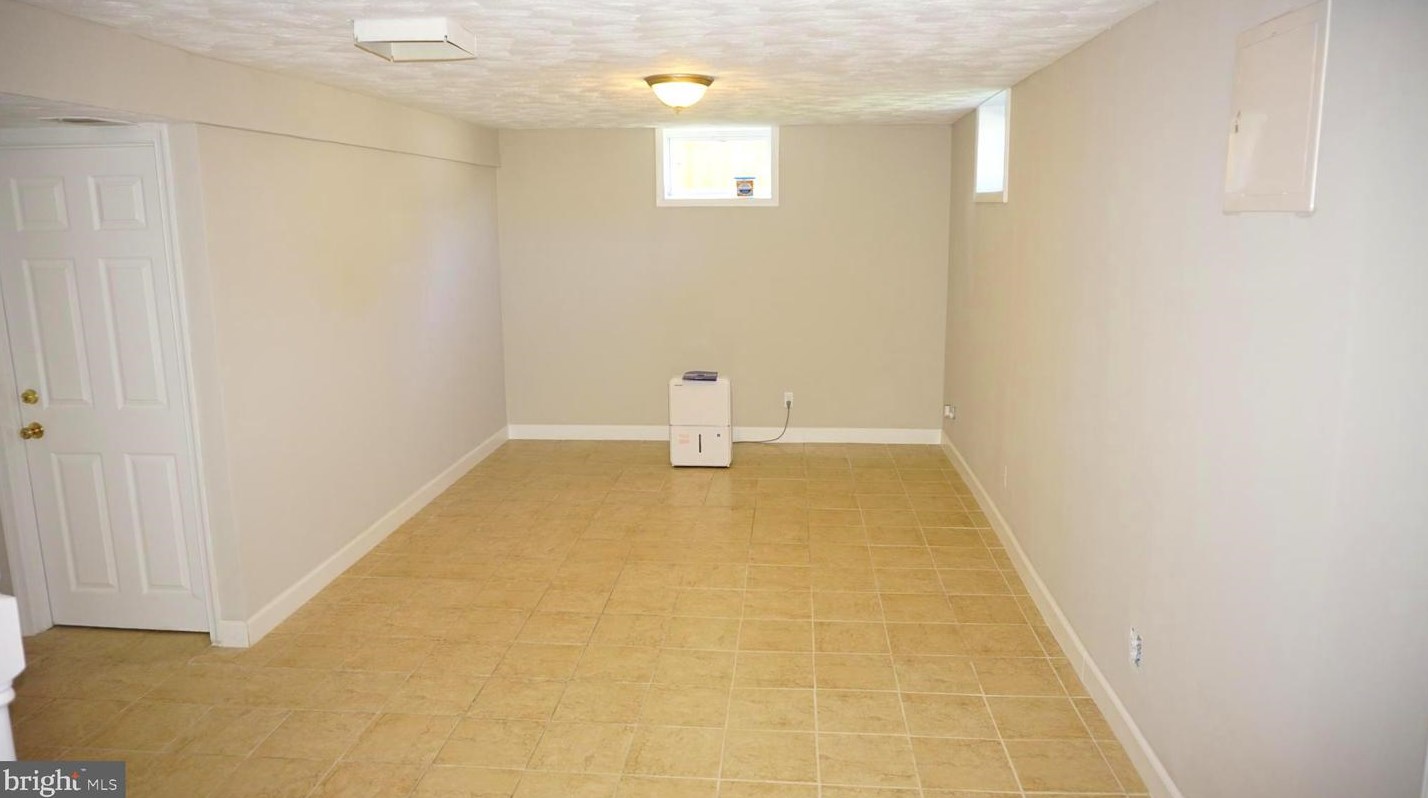 234 Baltimore Ave, Baltimore MD  21222-4206 exterior