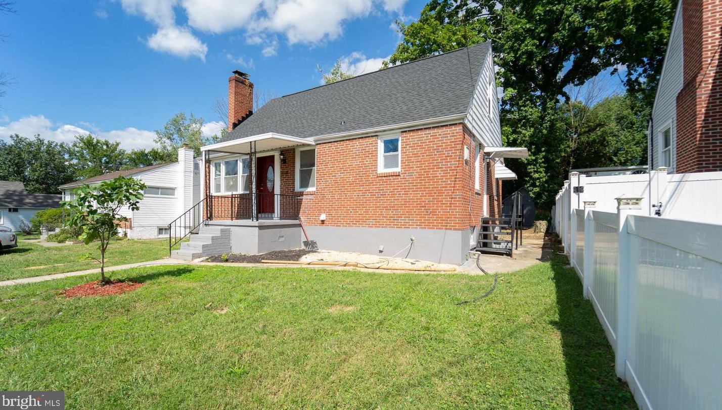517 Roland Ave, Baltimore, MD 21208-4905