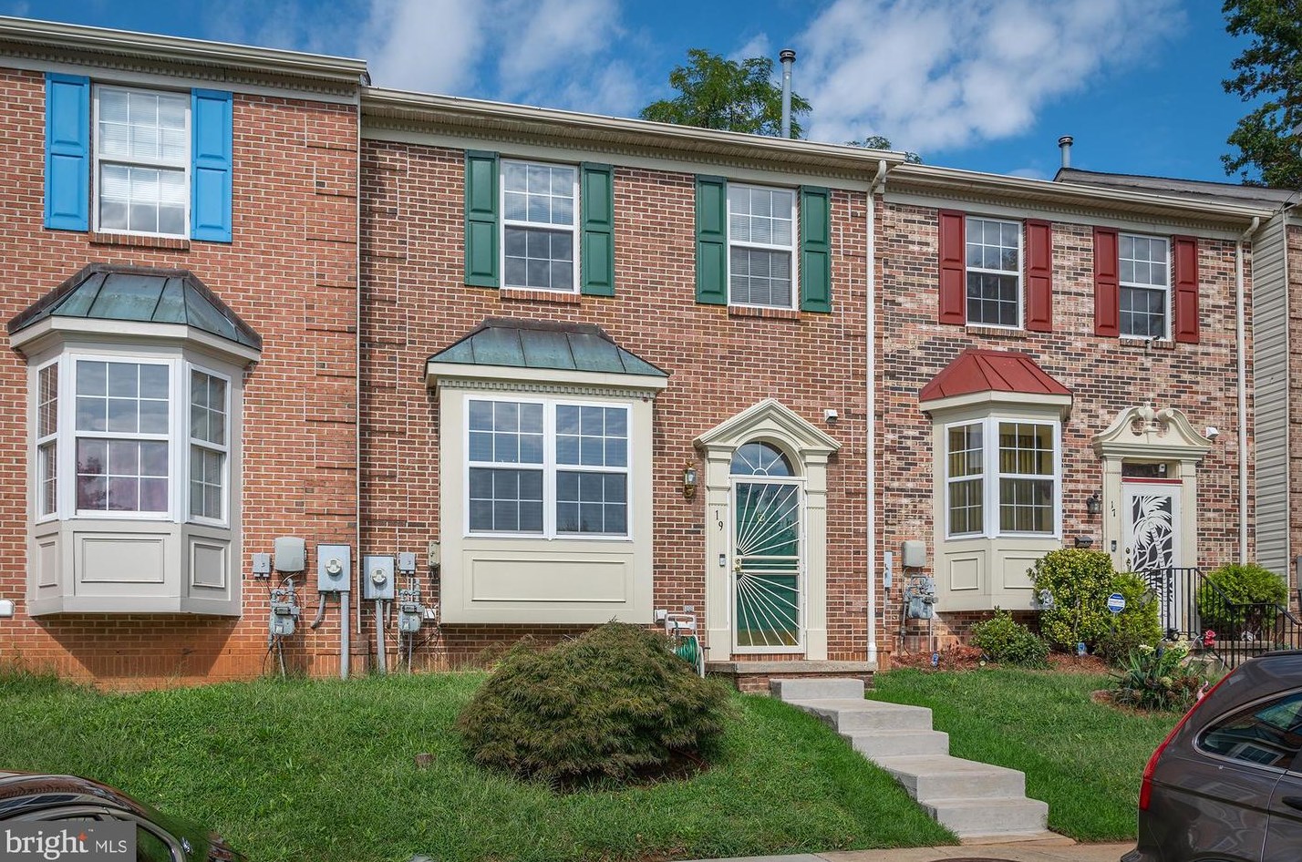19 Star Ct, Baltimore, MD 21208-5850