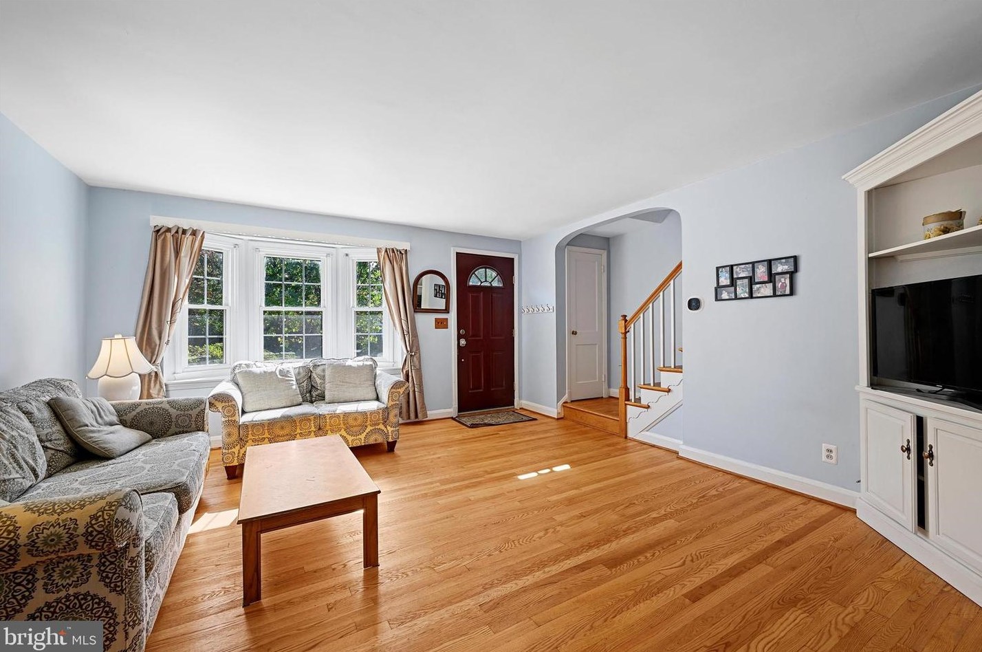 138 Stevenson Ln, Baltimore, MD 21212-1401