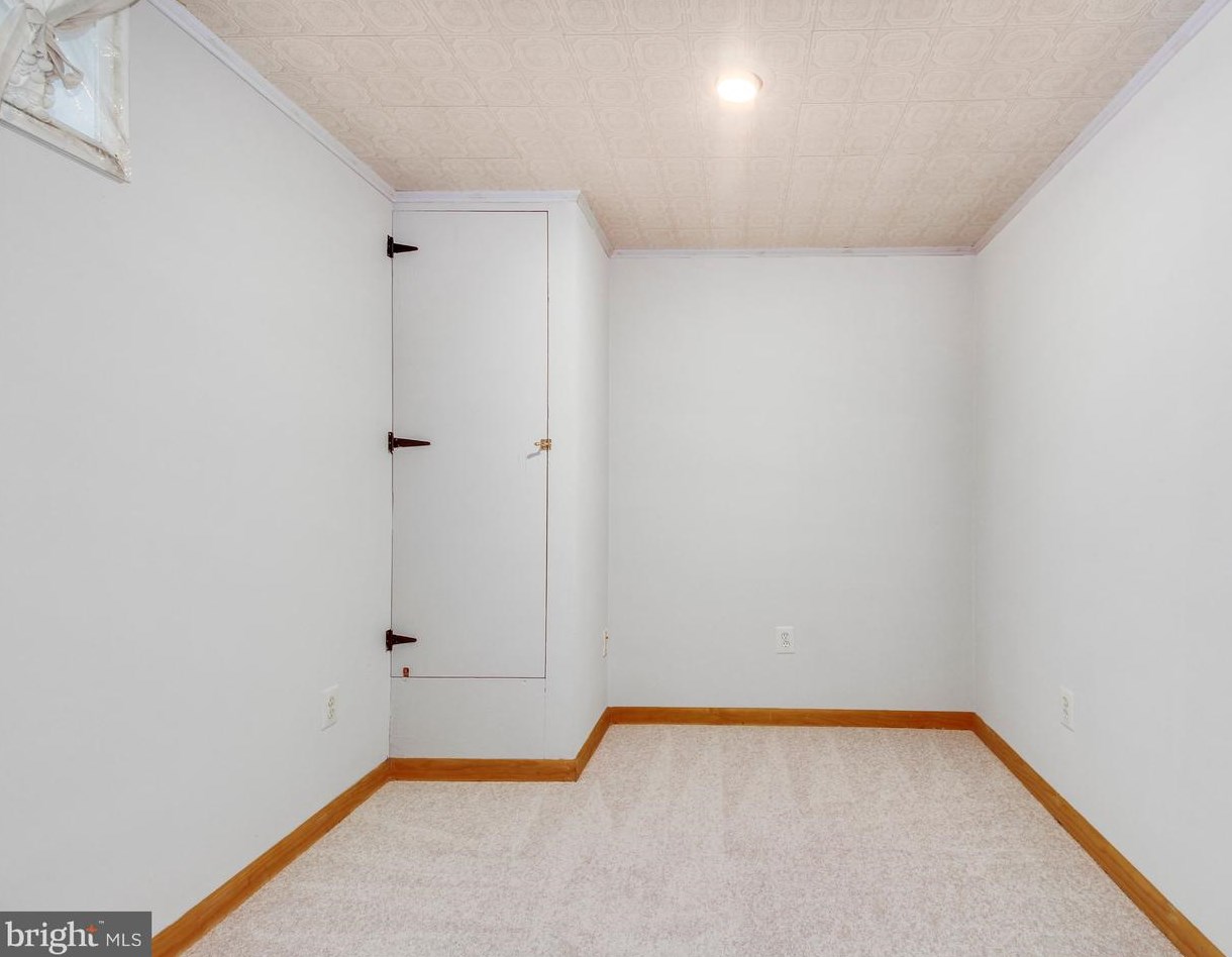 7040 Johnnycake Rd, Baltimore MD 21244-2406 exterior