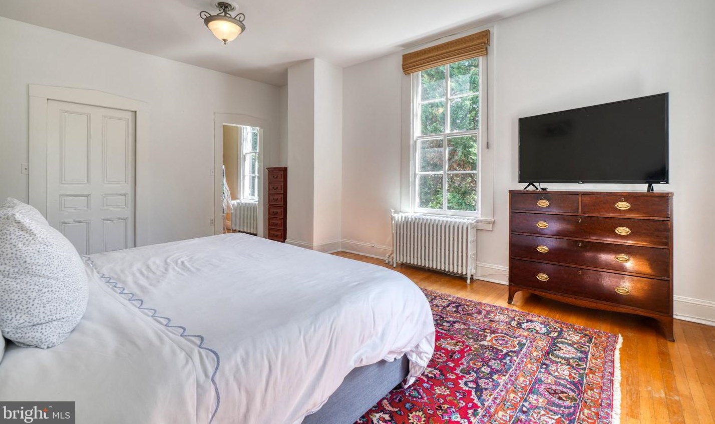 210 Anvil Way, Baltimore MD 21212-1301 exterior