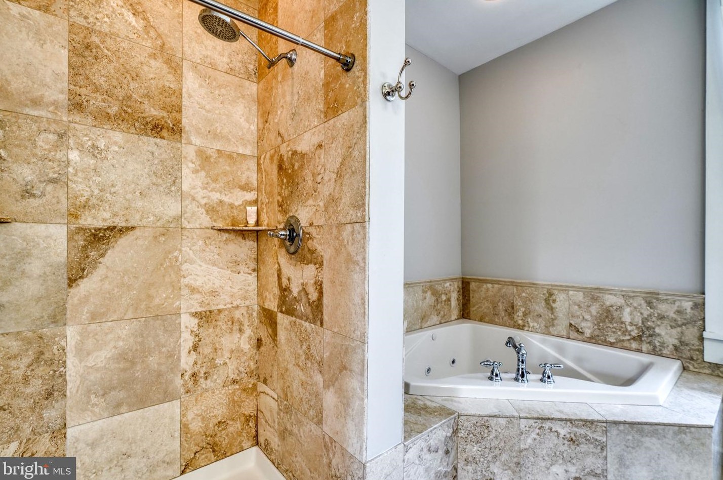 210 Anvil Way, Baltimore MD 21212-1301 exterior