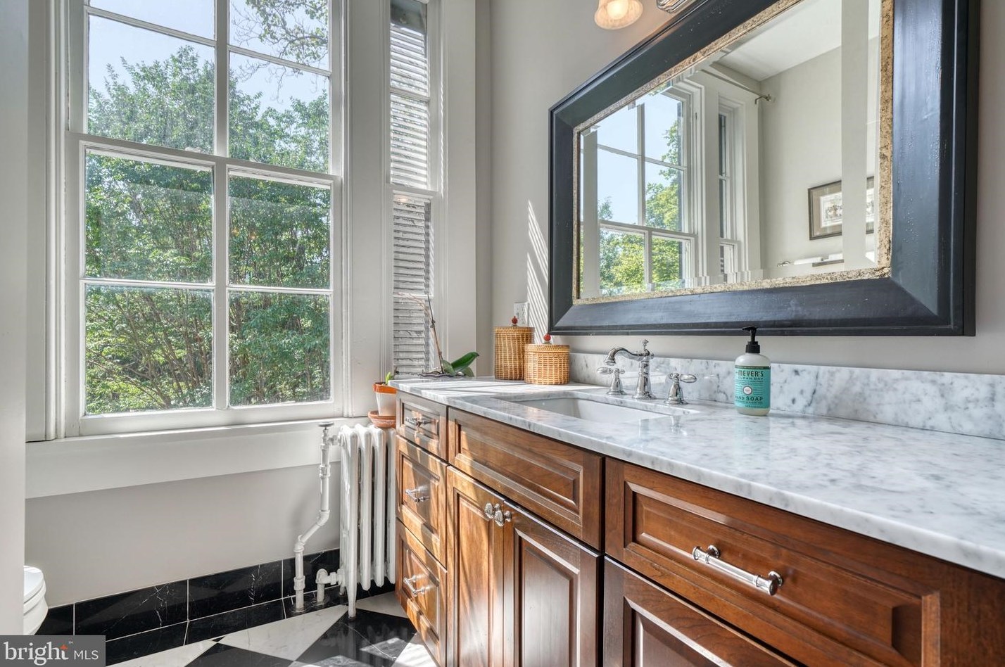 210 Anvil Way, Baltimore MD 21212-1301 exterior