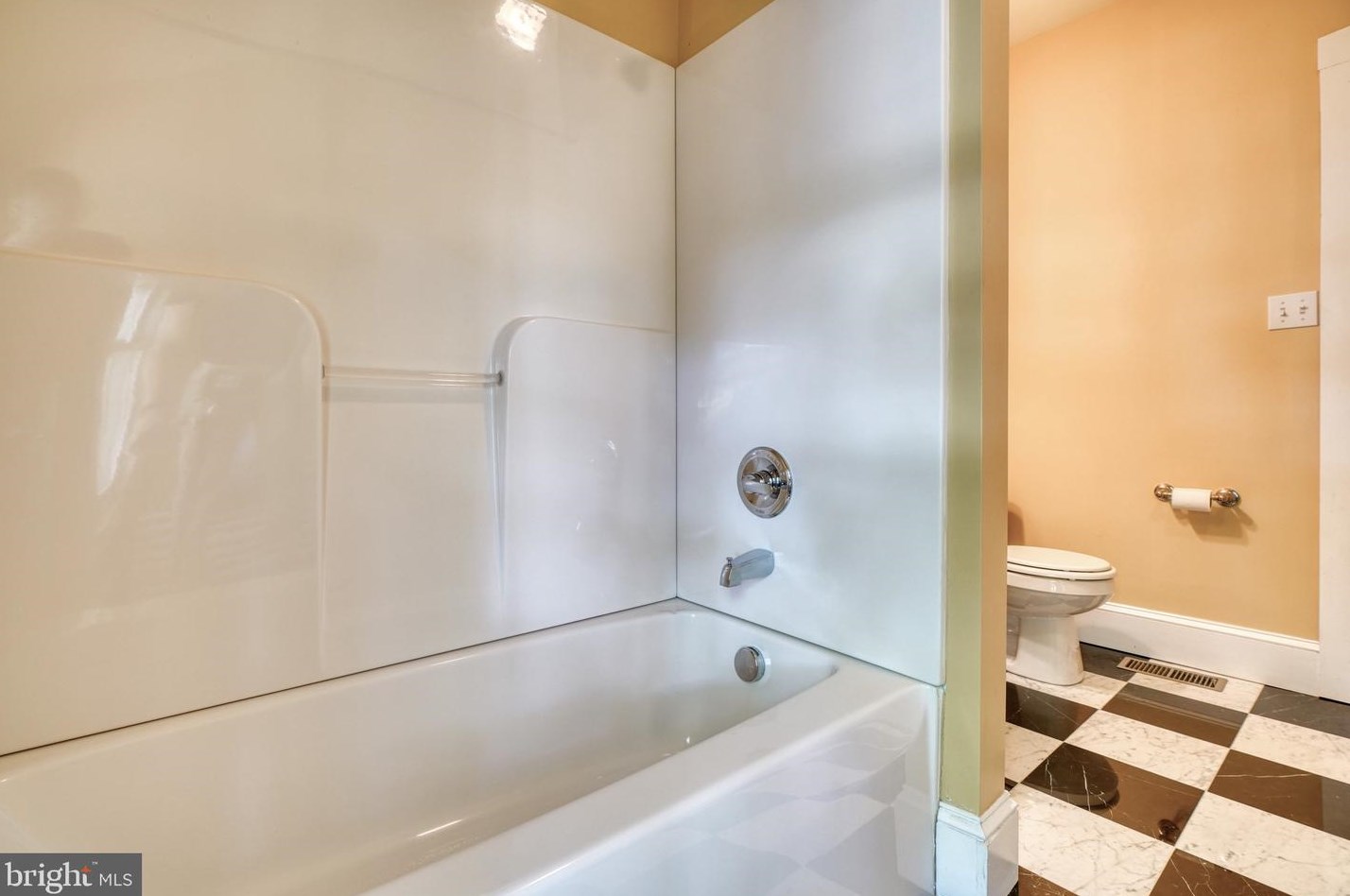 210 Anvil Way, Baltimore MD 21212-1301 exterior