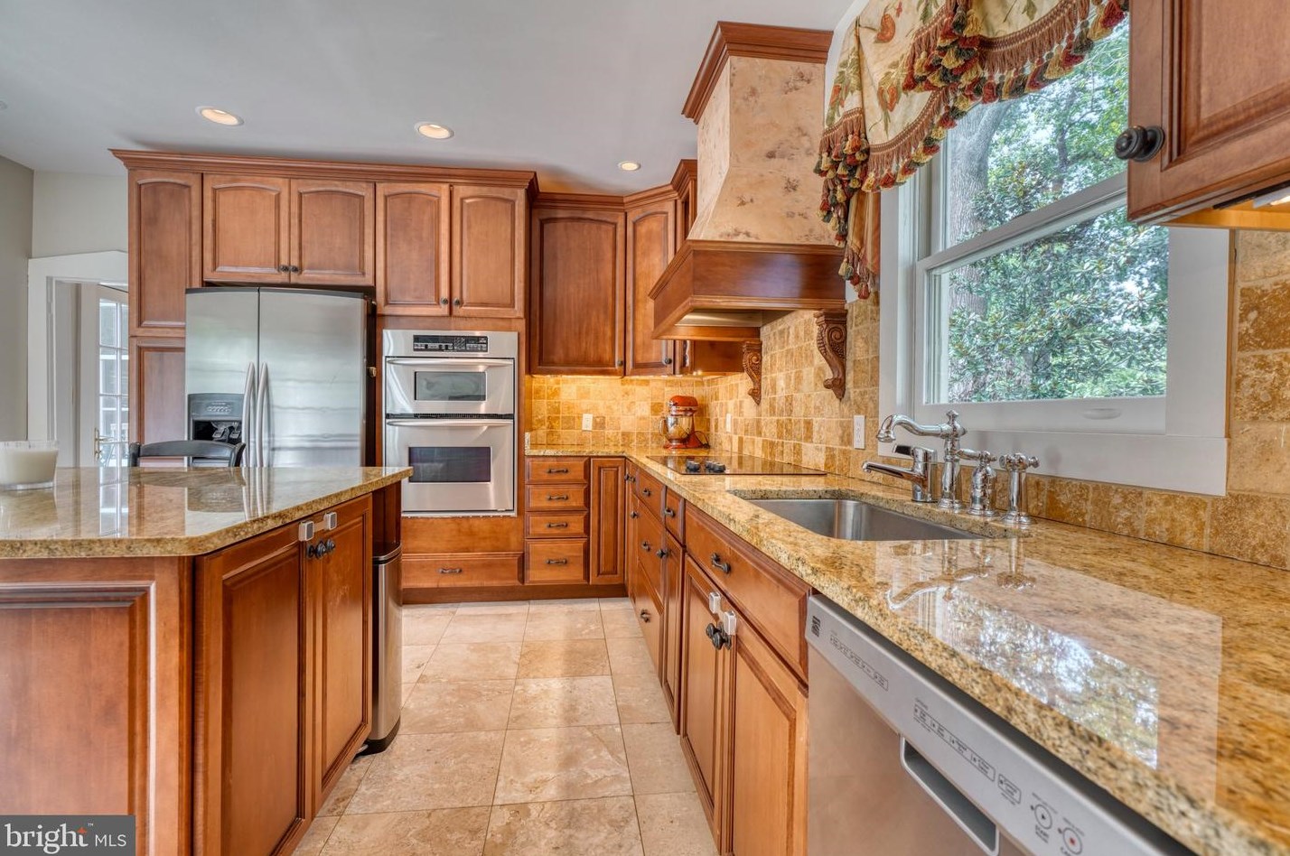 210 Anvil Way, Baltimore MD 21212-1301 exterior