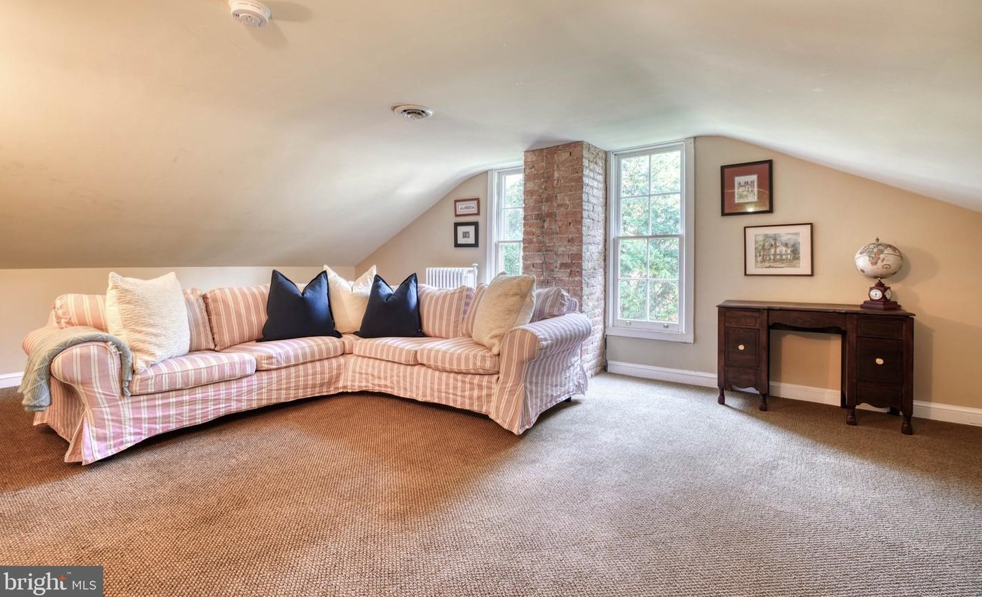 210 Anvil Way, Baltimore MD 21212-1301 exterior