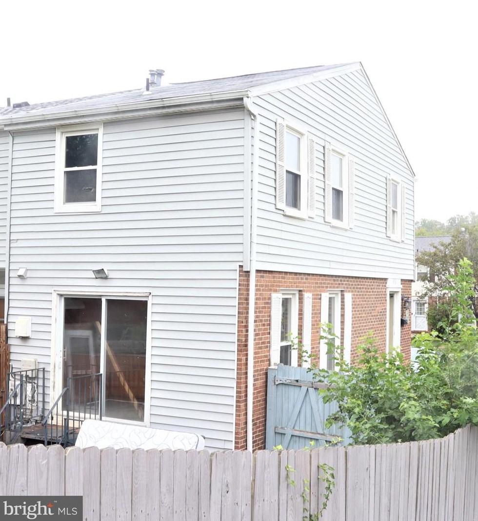 8500 Gradien Dr, Baltimore MD  21236-3004 exterior