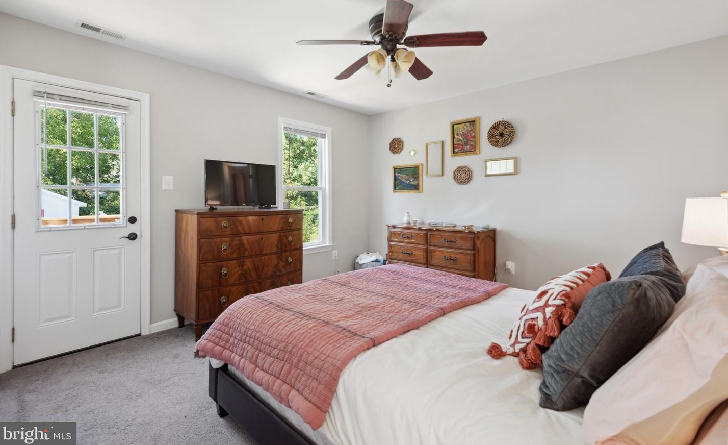 52 Mellor Ave, Baltimore MD 21228-5105 exterior