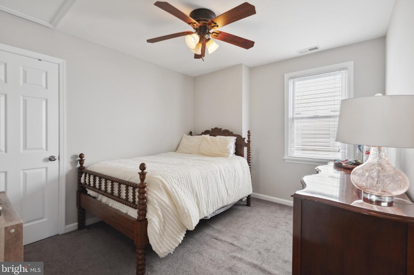 52 Mellor Ave, Baltimore MD 21228-5105 exterior