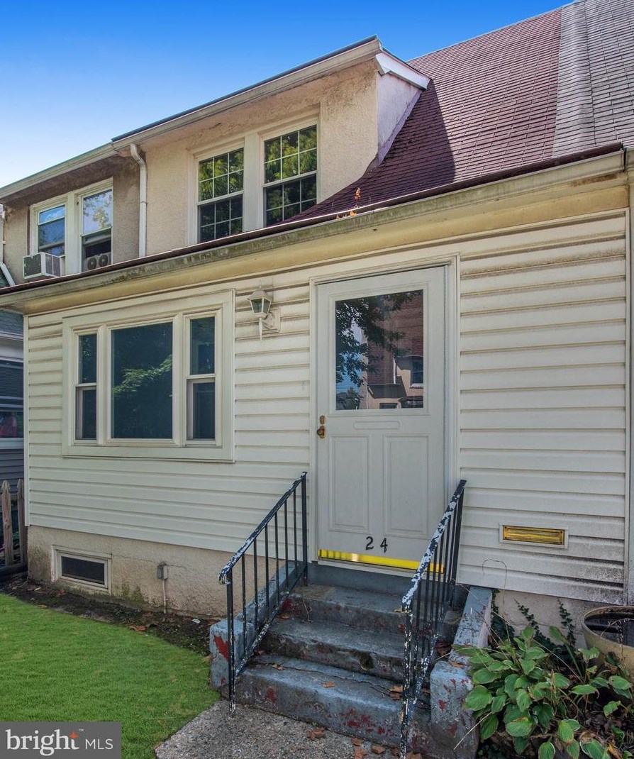 24 Portship Rd, Baltimore, MD 21222-3854