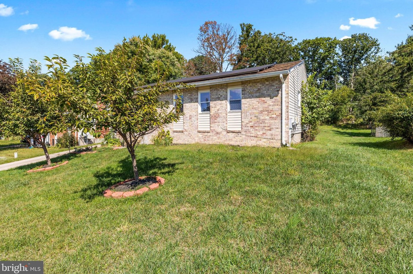 2136 Chantilla Rd, Baltimore, MD 21228-3703