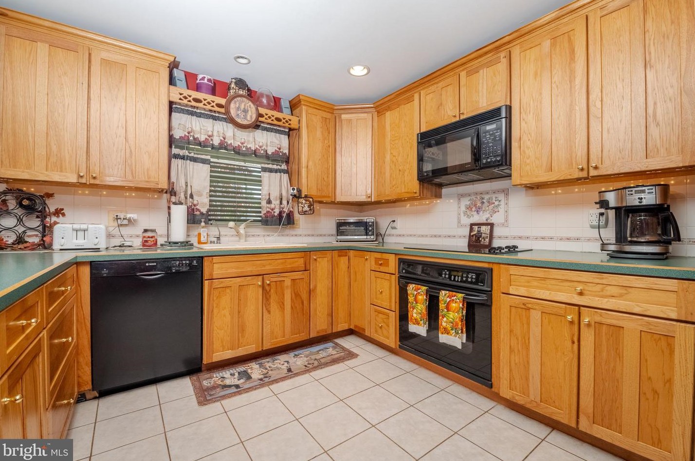 9004 Kilbride Rd, Baltimore, MD 21236-2016
