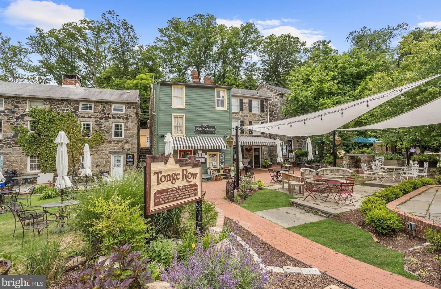 2215 Old Frederick Rd, Baltimore MD  21228-4811 exterior