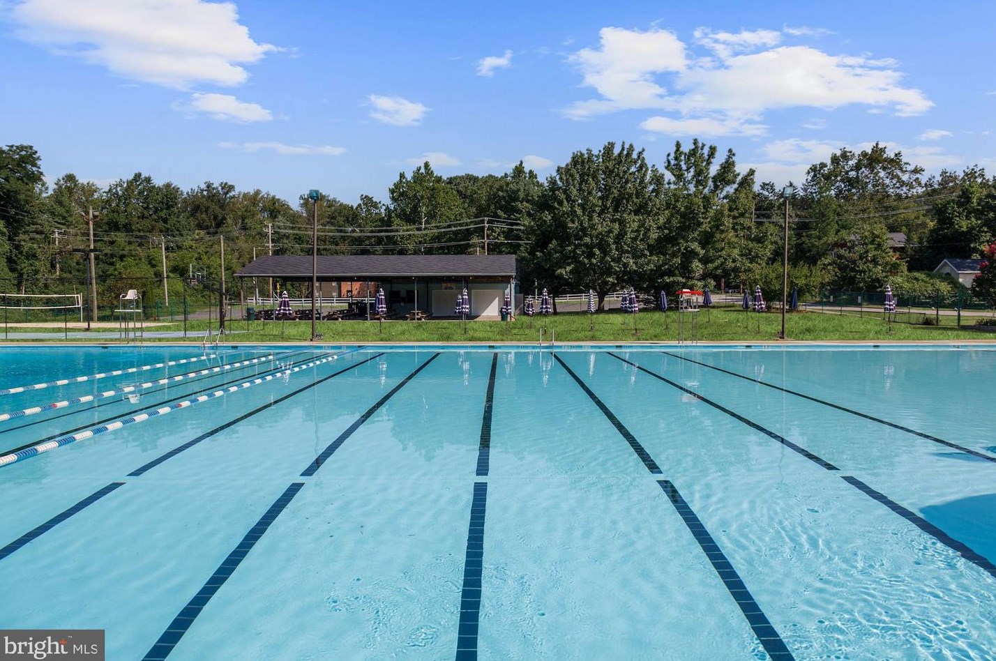 2215 Old Frederick Rd, Baltimore MD  21228-4811 exterior