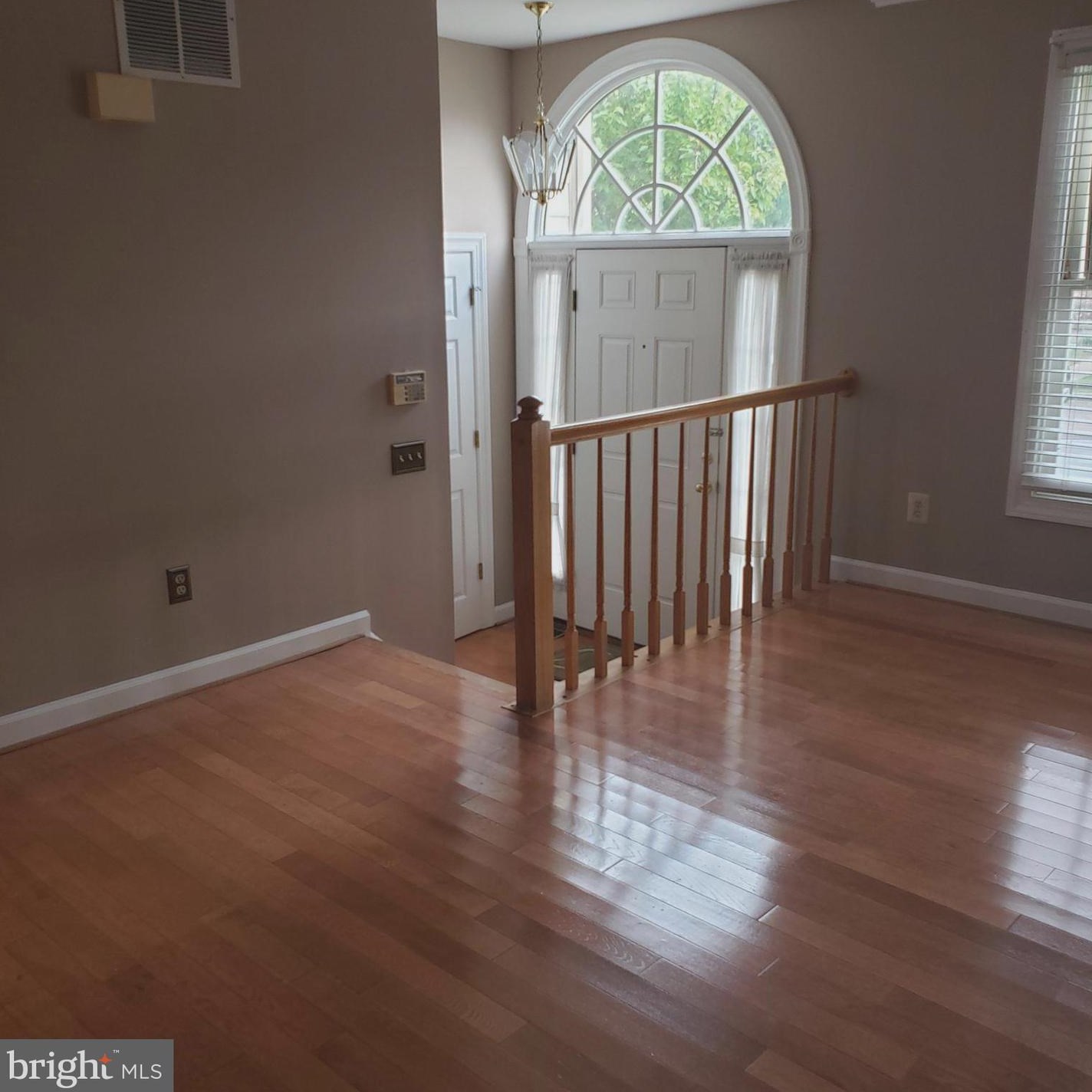 8208 Berryfield Dr, Baltimore MD  21236-5503 exterior