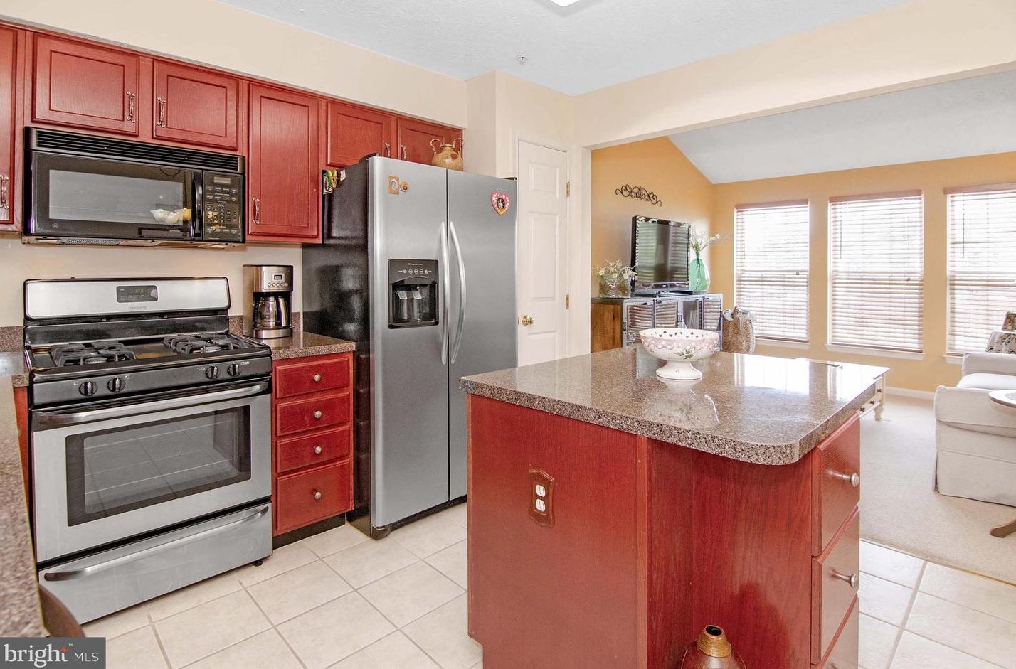 5318 Abbeywood Ct, Baltimore, MD 21237-4930