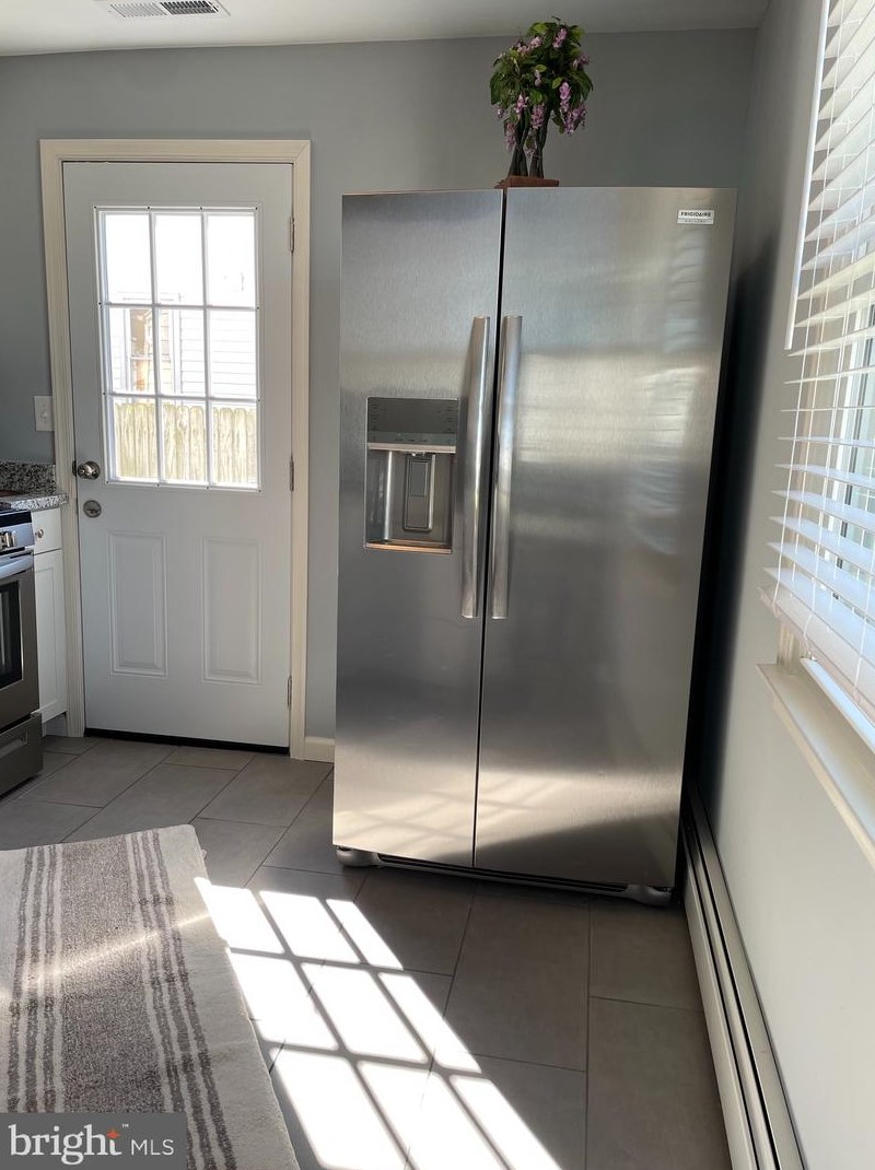 3443 Loganview Dr, Baltimore MD  21222-5950 exterior