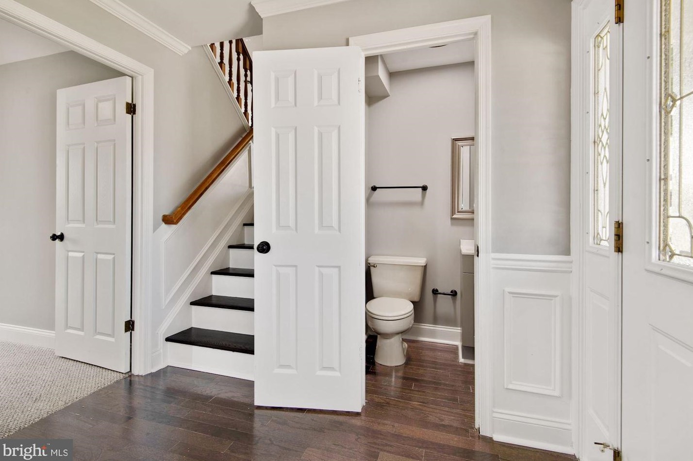 5820 Heron Dr, Baltimore MD  21227-4317 exterior