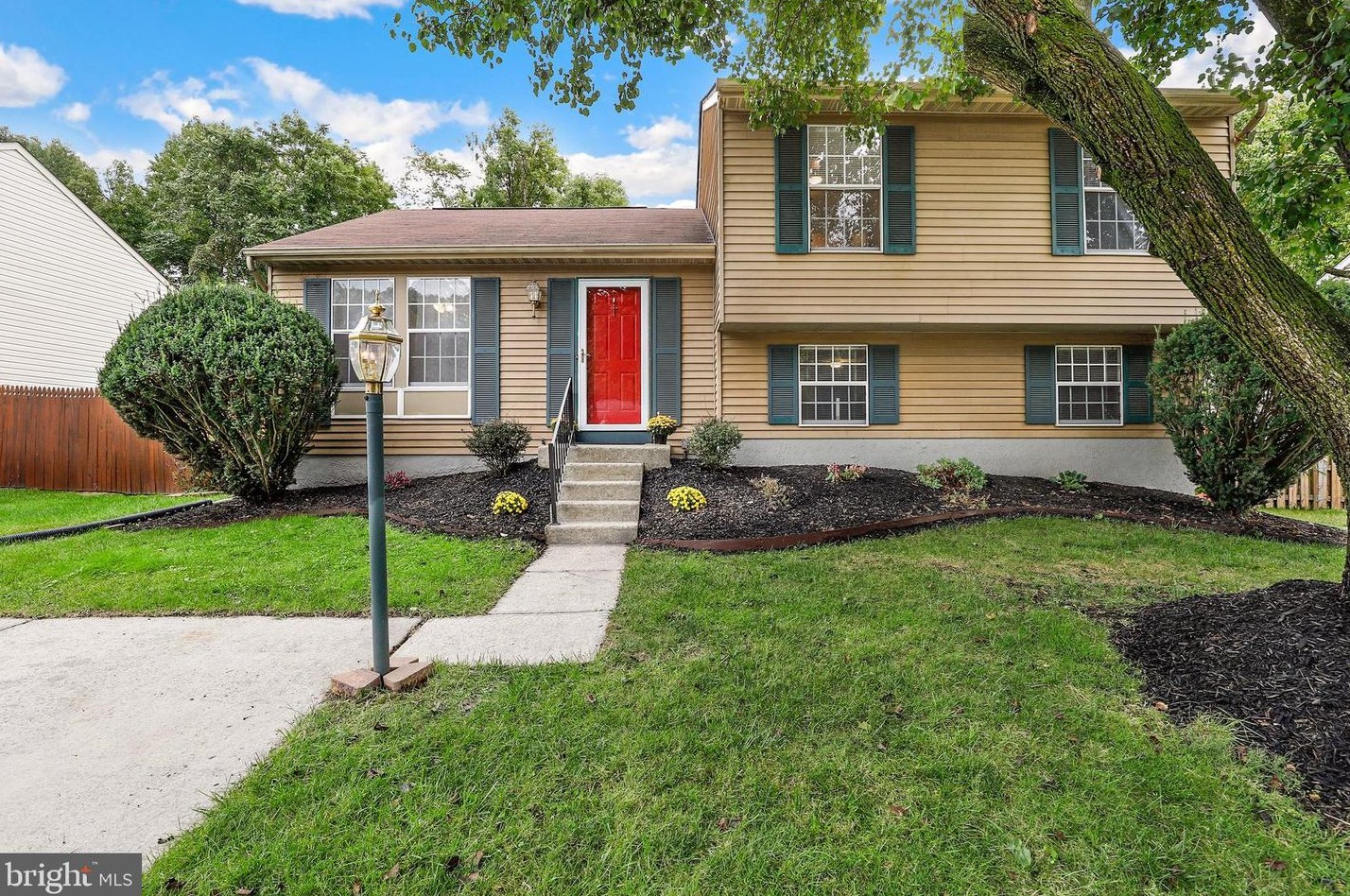 65 Yew Rd, Baltimore, MD 21221-3285