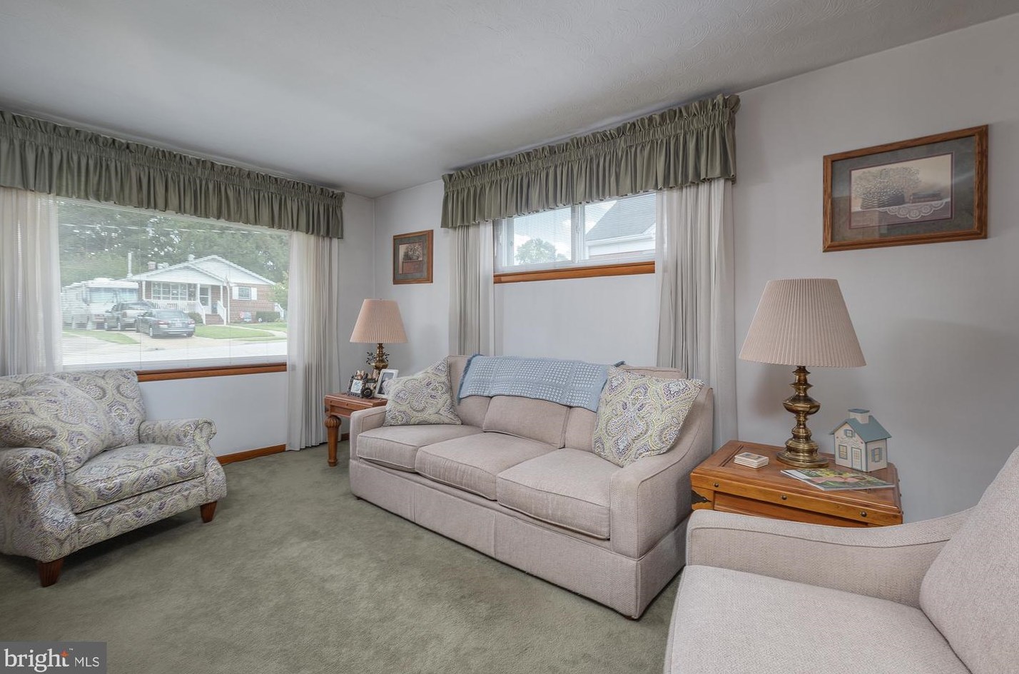 325 Savannah Rd, Baltimore, MD 21221-4813