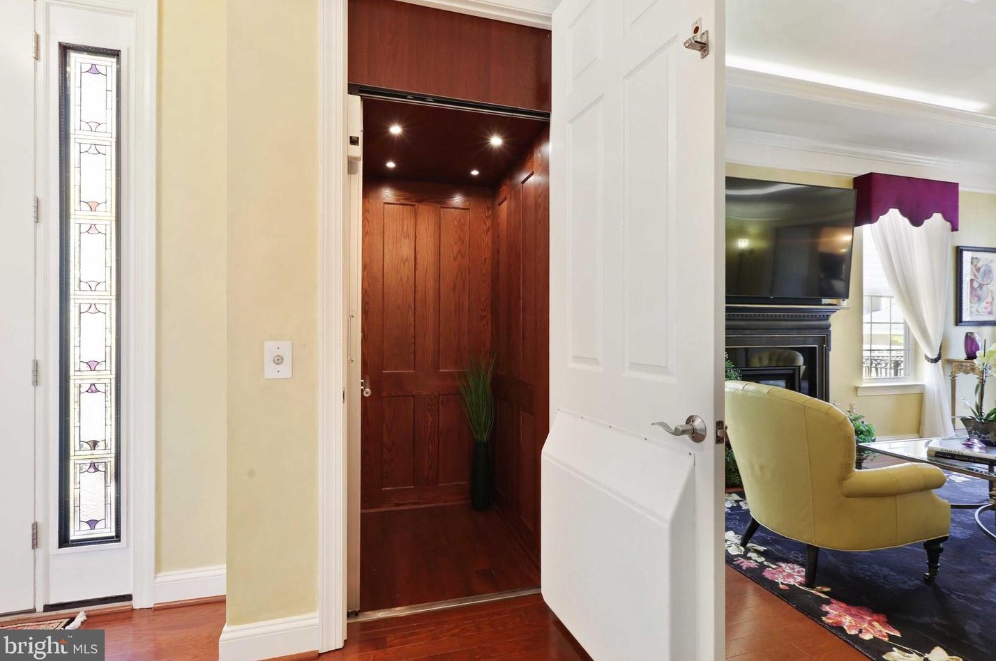 6301 Canter Way, Baltimore, MD 21212-1072