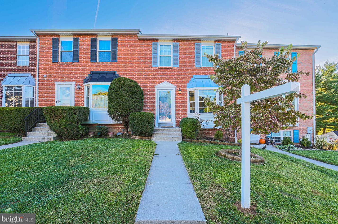 5 Perryoak Pl, Baltimore, MD 21236-5017