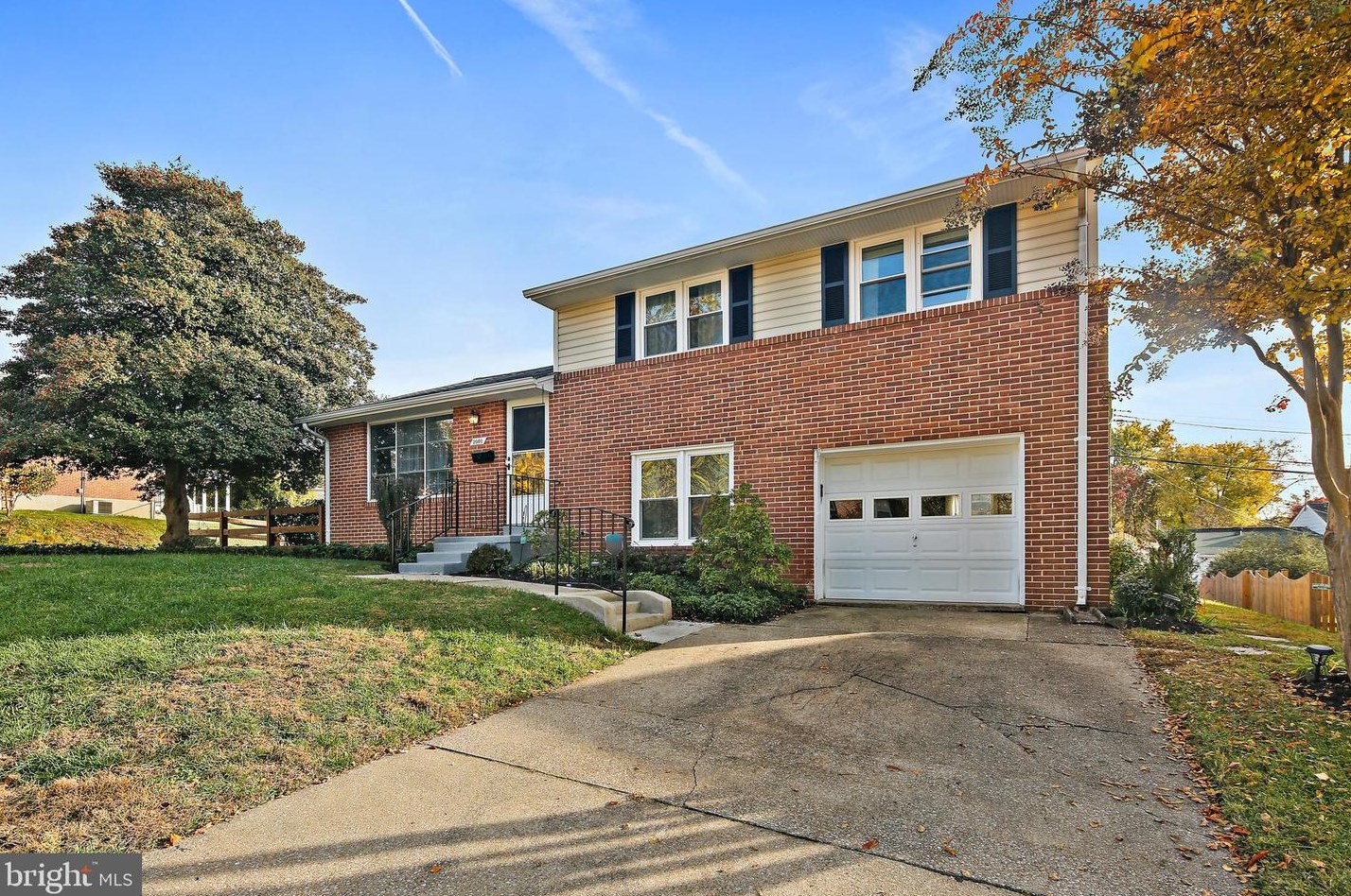 2001 Clifden Rd, Baltimore, MD 21228-4841