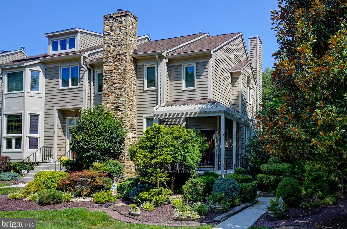 12 Houndswood Ct, Baltimore, MD 21209-1067