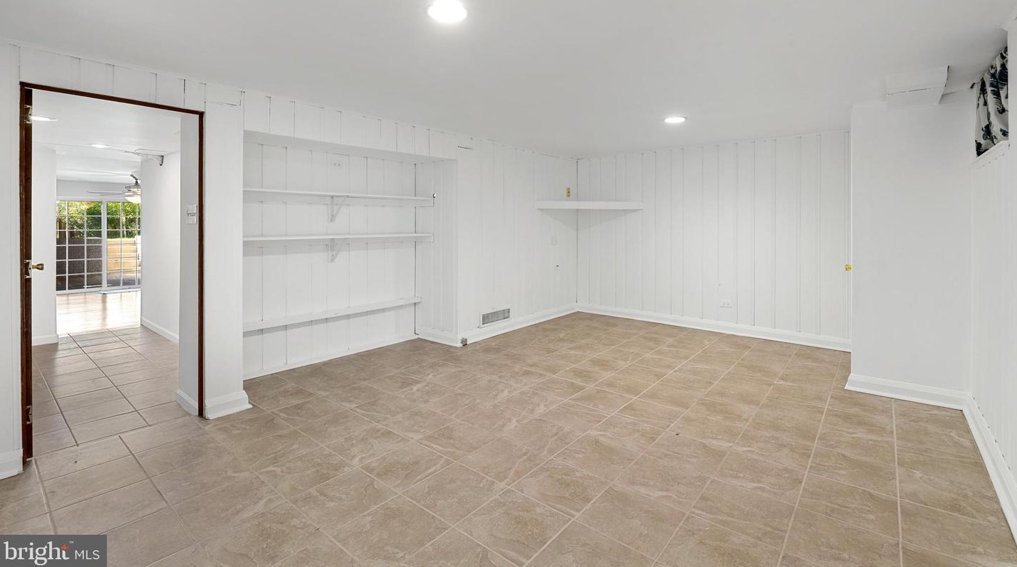 407 Alabama Rd, Baltimore MD  exterior