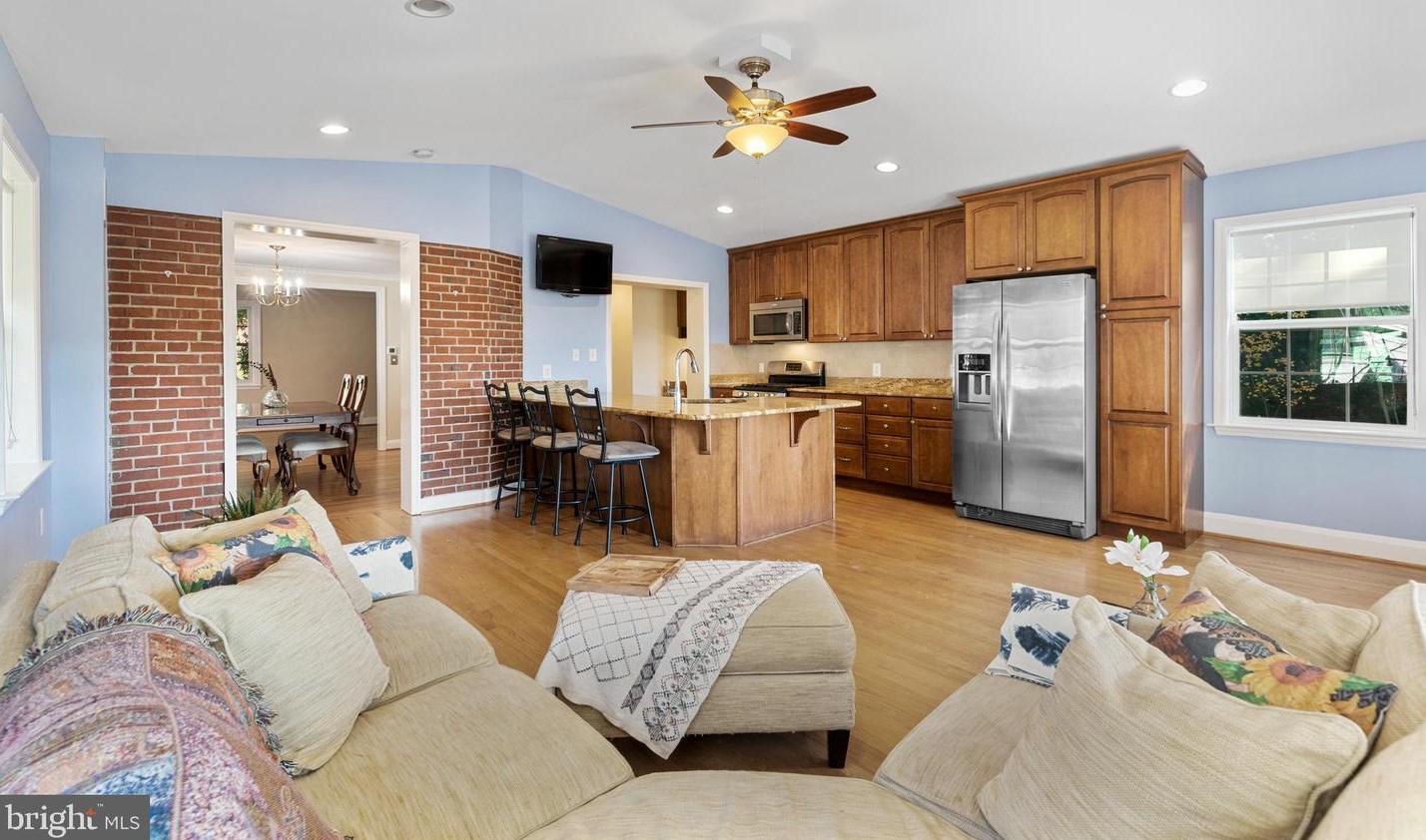 407 Alabama Rd, Baltimore MD  exterior