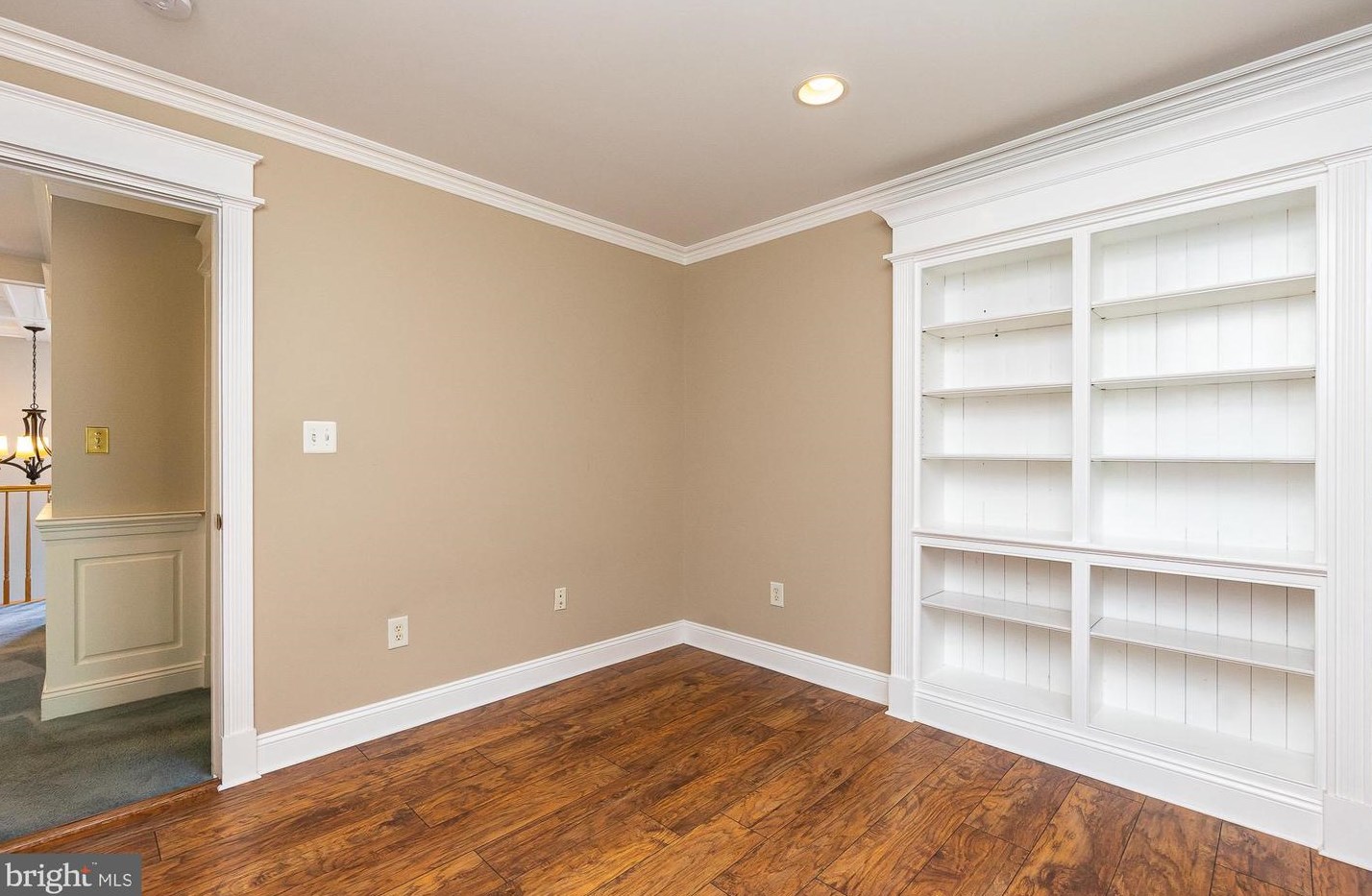 8216 Selwin Ct, Baltimore MD 21237-3363 exterior