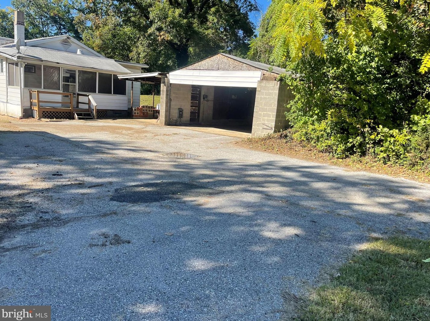 2109 Boundary Ave, Baltimore, MD 21237-1318