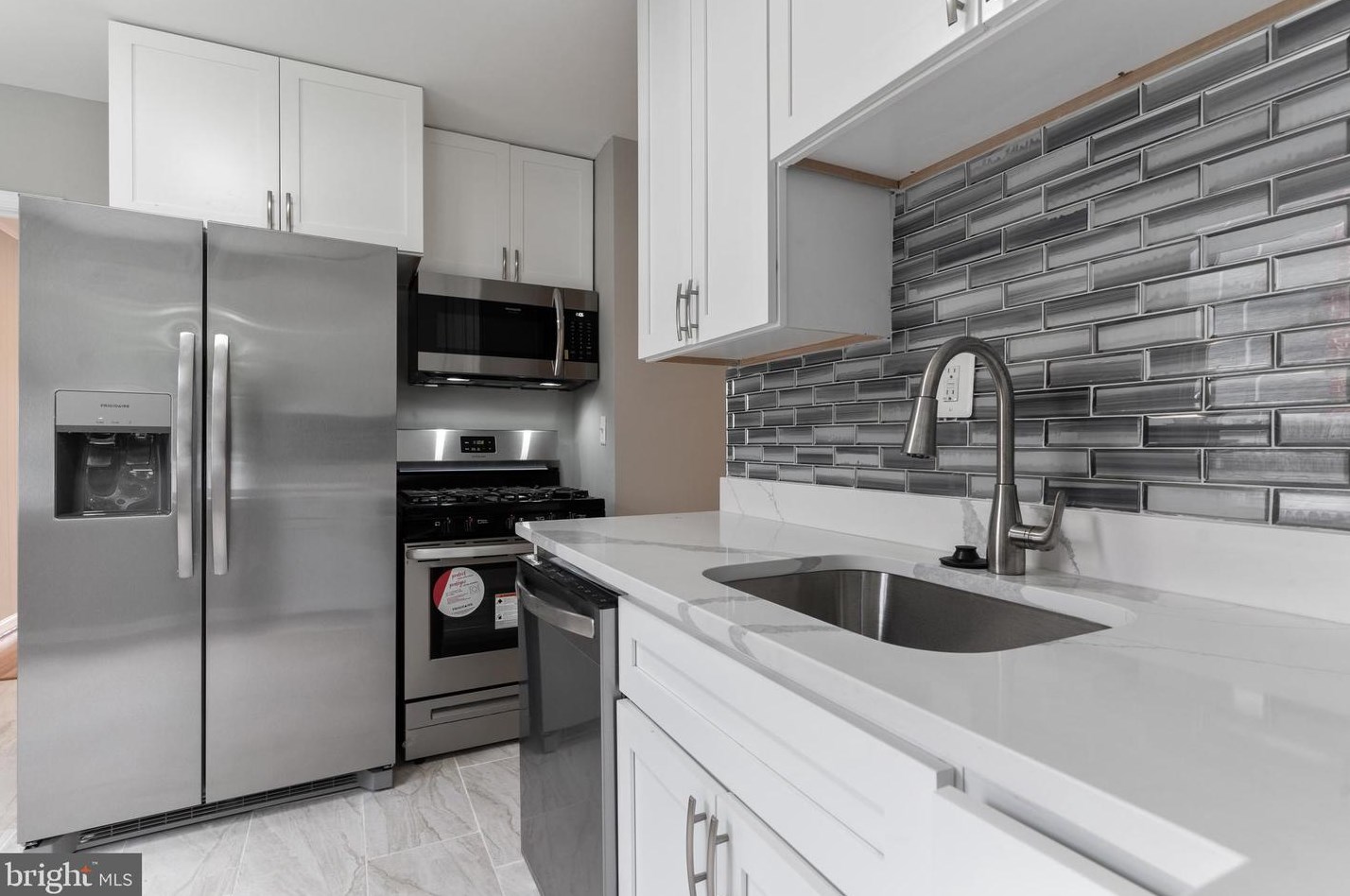 428 Margaret Ave, Baltimore MD 21221-6704 exterior