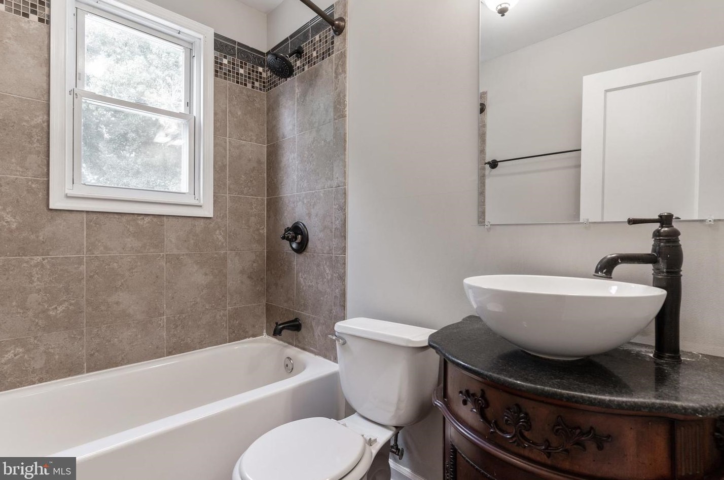 428 Margaret Ave, Baltimore MD 21221-6704 exterior