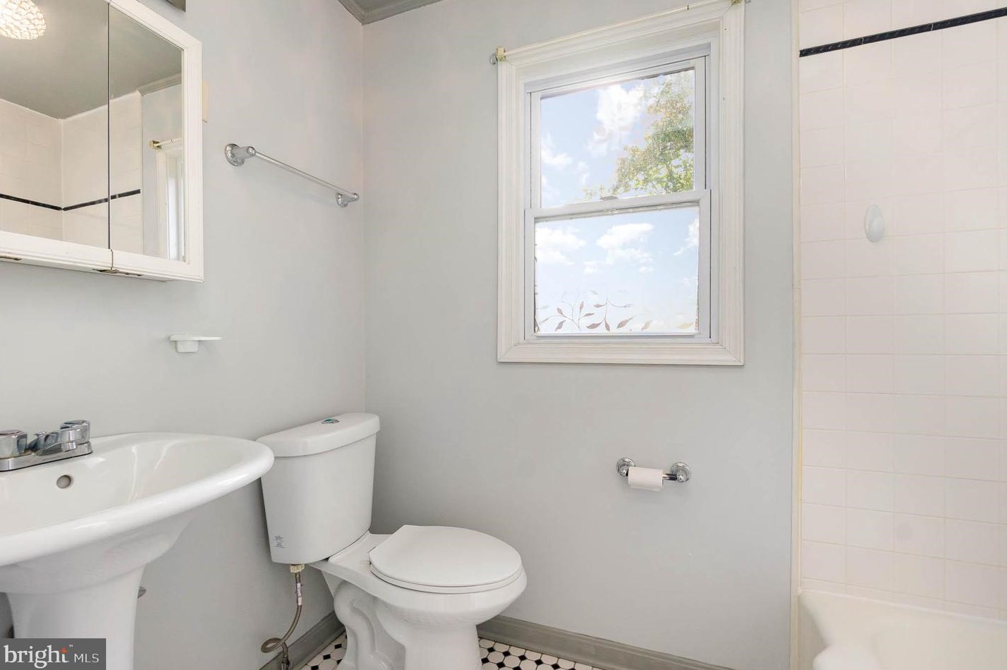 3621 Forest Hill Rd, Baltimore MD  21207-6344 exterior