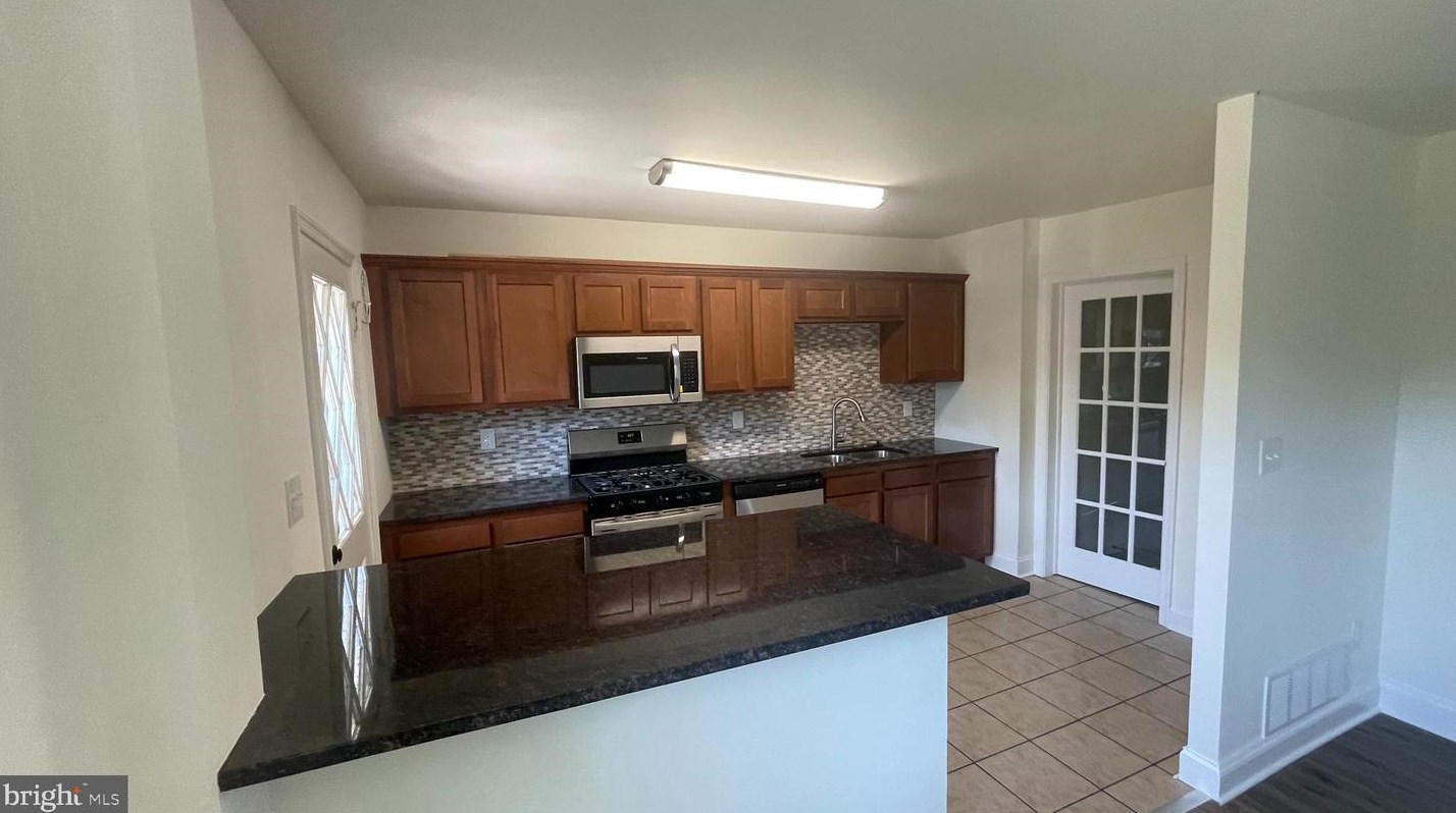 5759 Utrecht Rd, Baltimore, MD 21206