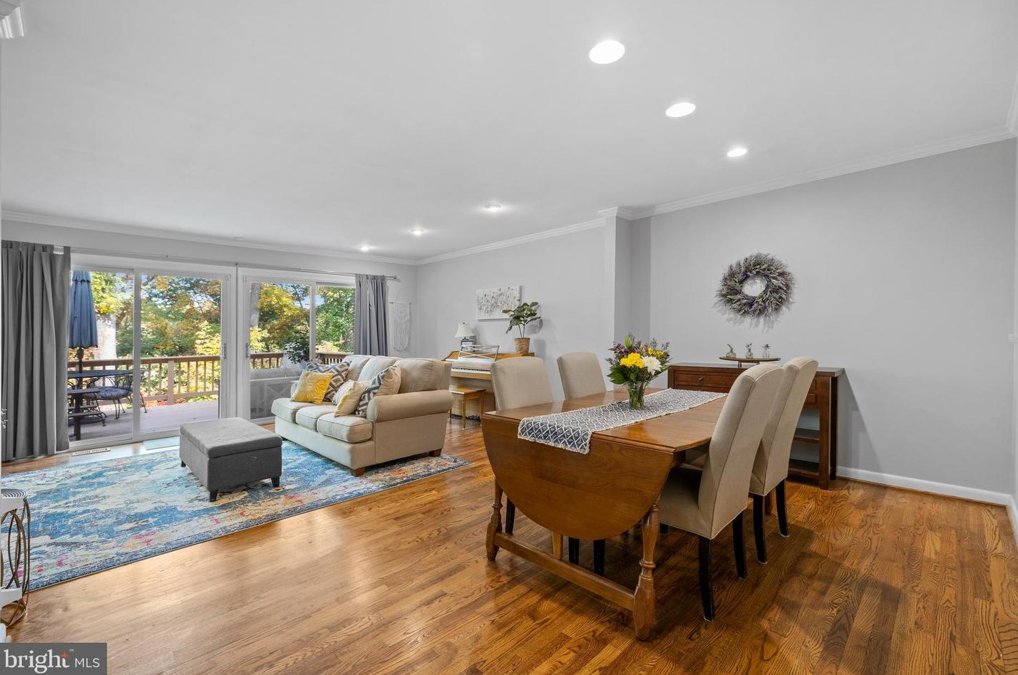 6112 Buckingham Mnr Dr, Baltimore MD exterior