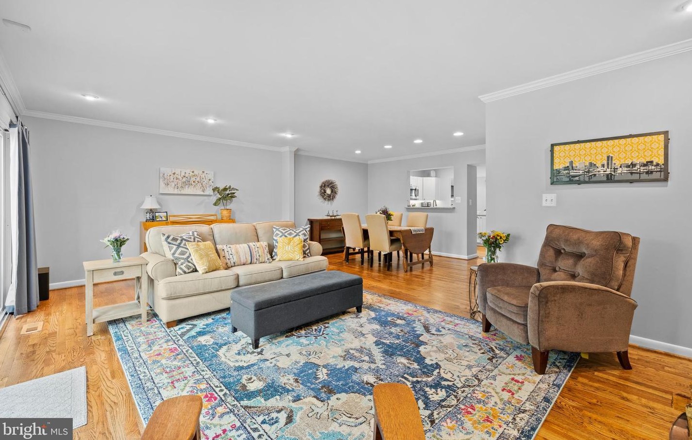 6112 Buckingham Mnr Dr, Baltimore MD exterior