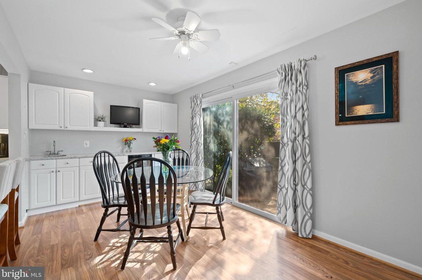 6112 Buckingham Mnr Dr, Baltimore MD exterior