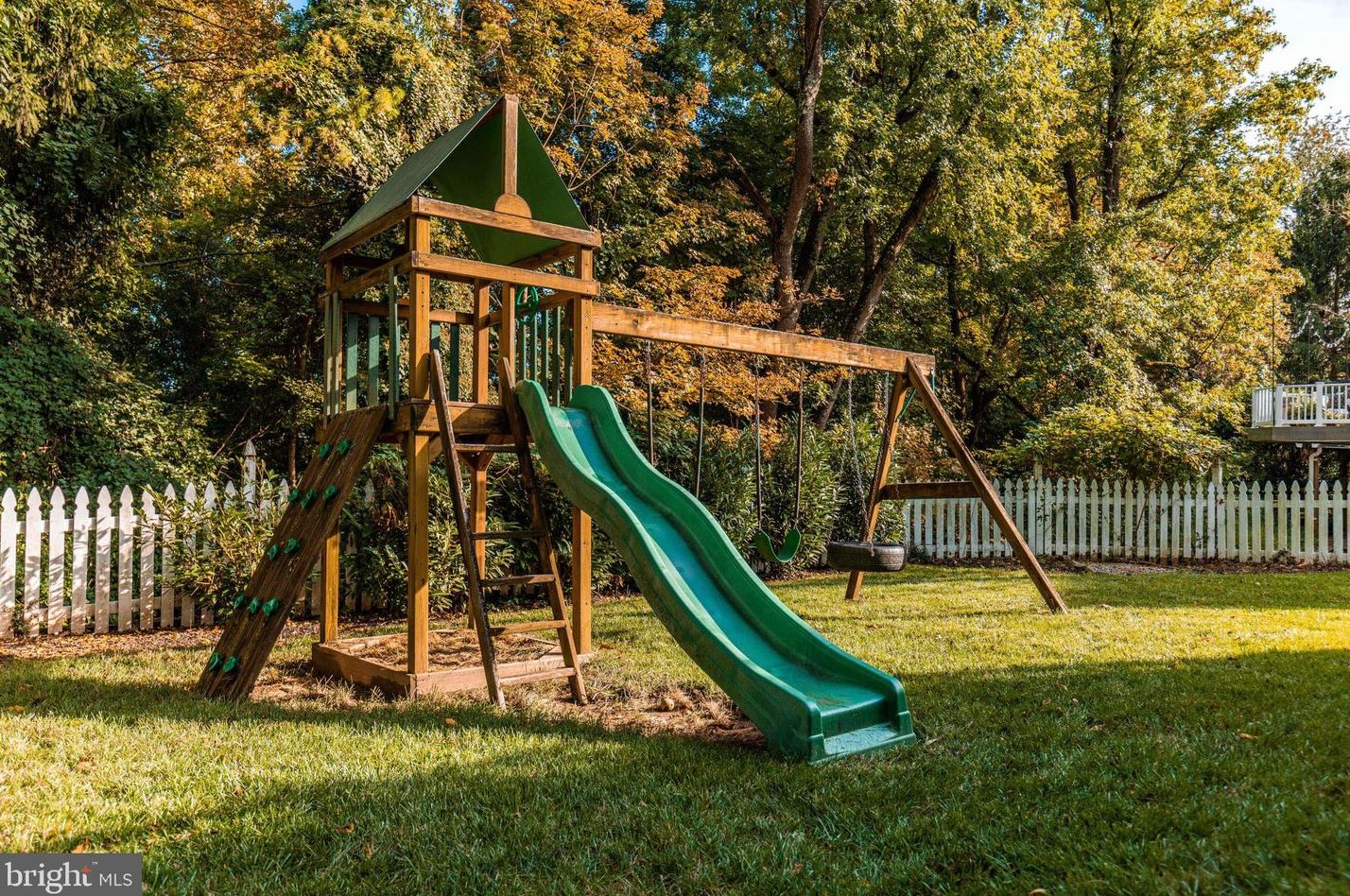 6421 Murray Hl Rd, Baltimore MD 21212-1028 exterior